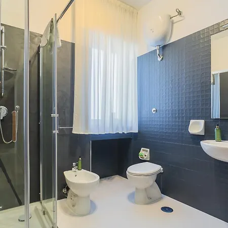 Fifty-one By Apulia 巴里