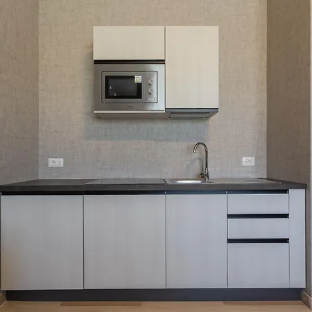 Fifty-one By Apulia 招待所 巴里