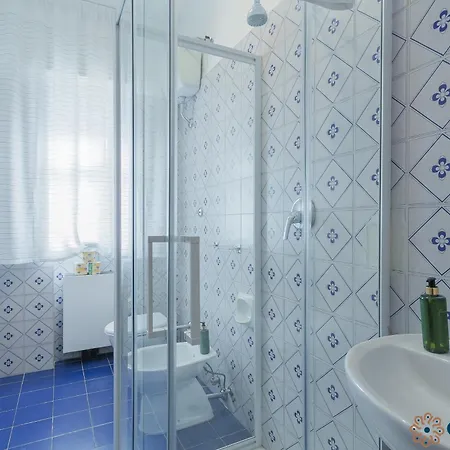 Fifty-one By Apulia 招待所